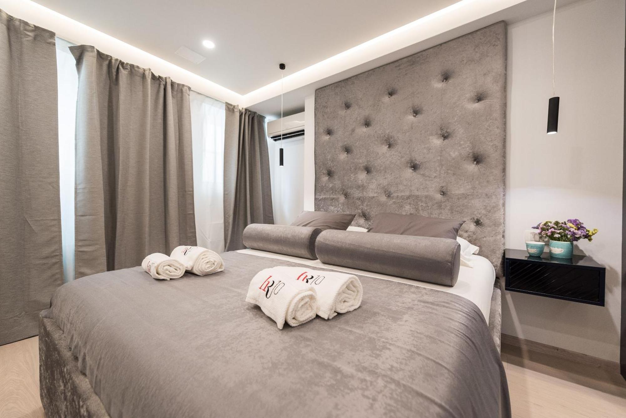 10 Heritage Rooms ซาดาร์ ภายนอก รูปภาพ